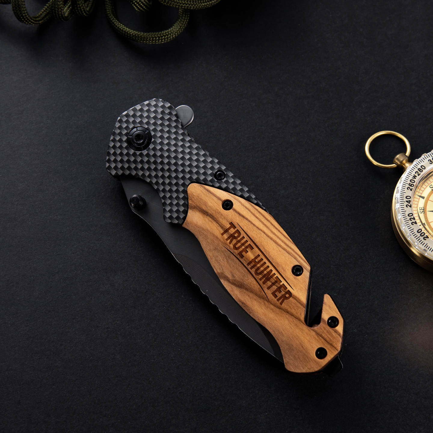 True Hunter Folding Olive Wood Pocket Knife